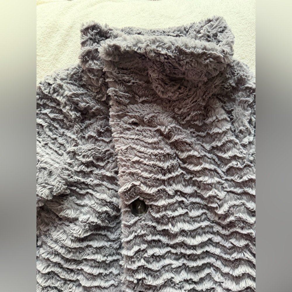 Patagonia Girls Pelage Faux Fur Fleece Jacket Gray / Pink | 14 - Picture 4 of 7